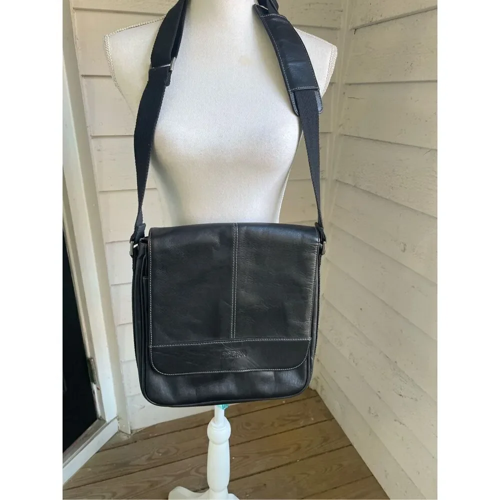 Kenneth Cole Reaction Laptop/ Tablet/ Flapover Messenger Bag Brown